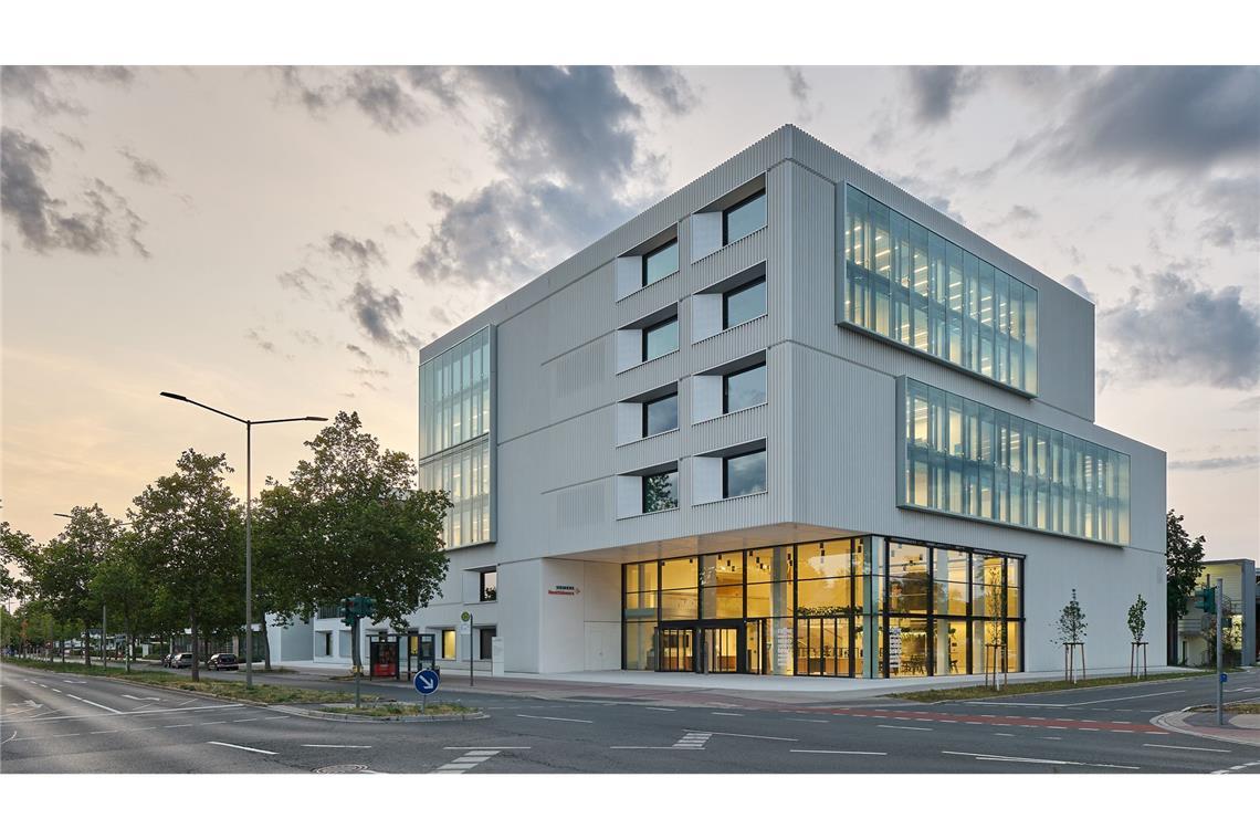 Auch das neue Siemens Healthineers Education & Development Center in Erlangen. . .