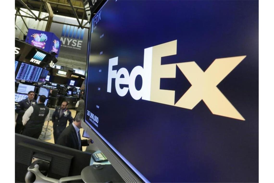 Auch der US-Paketdienst FedEx geriet zwischen die Fronten. Foto: Richard Drew/AP