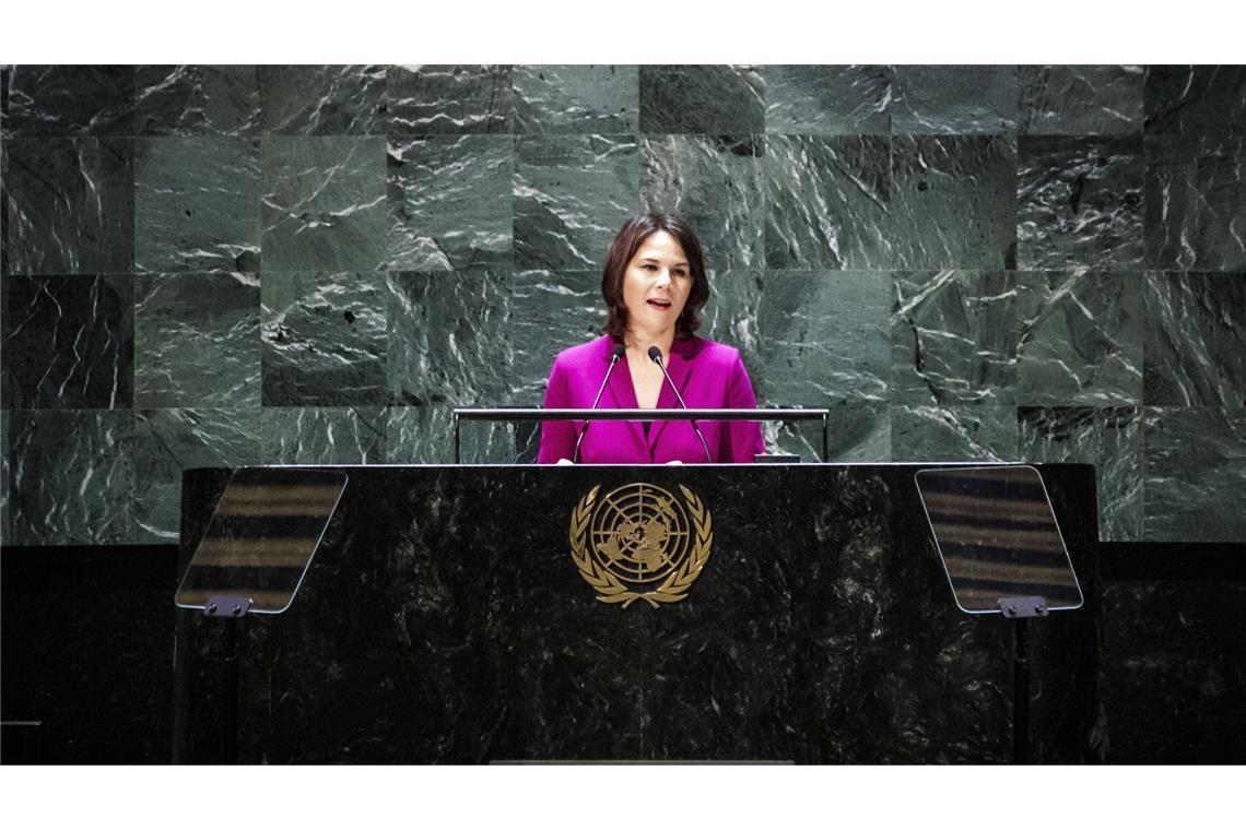 Das machen die Politiker der Ampel-Regierung heute Auch die ehemalige Außenministerin <b>Annalena Baerbock</b> verschlug es in die USA. Im September trat sie ihr Amt als Präsidentin der UN-Vollversammlung in New York an. Als fünfte Frau in der 80-jährigen Geschichte der Vereinten Nationen folgte sie auf den früheren kamerunischen Premierminister Philemon Yang. Die Präsidentschaft der UN-Vollversammlung wird jeweils für ein Jahr übernommen.
