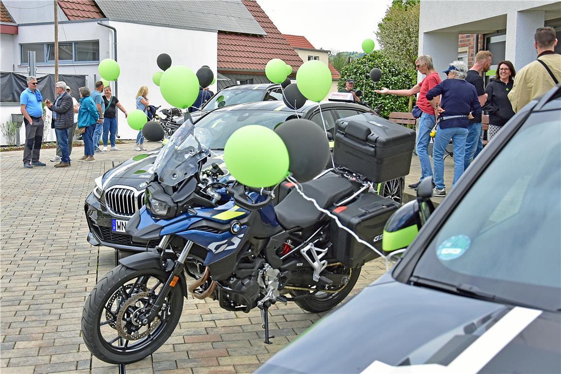 Auch die Fahrschulen informieren. Fleckaschau am 26. April 2026 in Unterweissach...