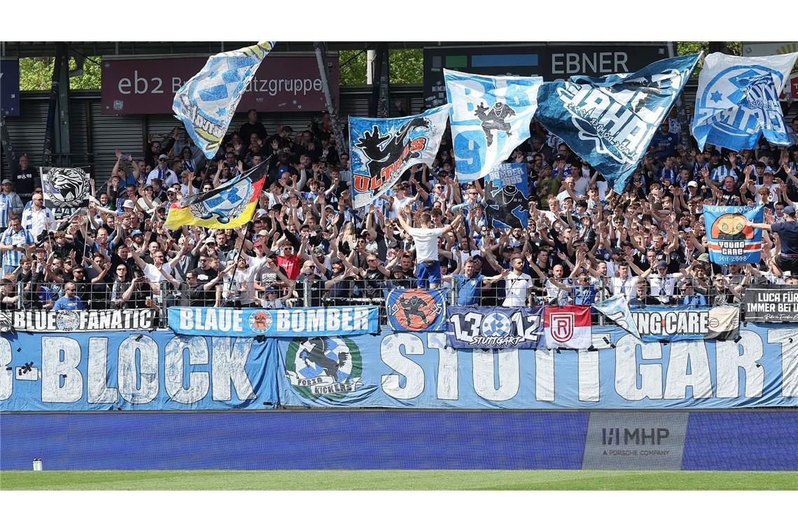 Fans sauer über Erhöhung der Ticketpreise – so erklärt sich der Verein Auch die Mitglieder der aktiven Fanszene der Blauen müssen künftig mehr für ihre Dauerkarte zahlen.