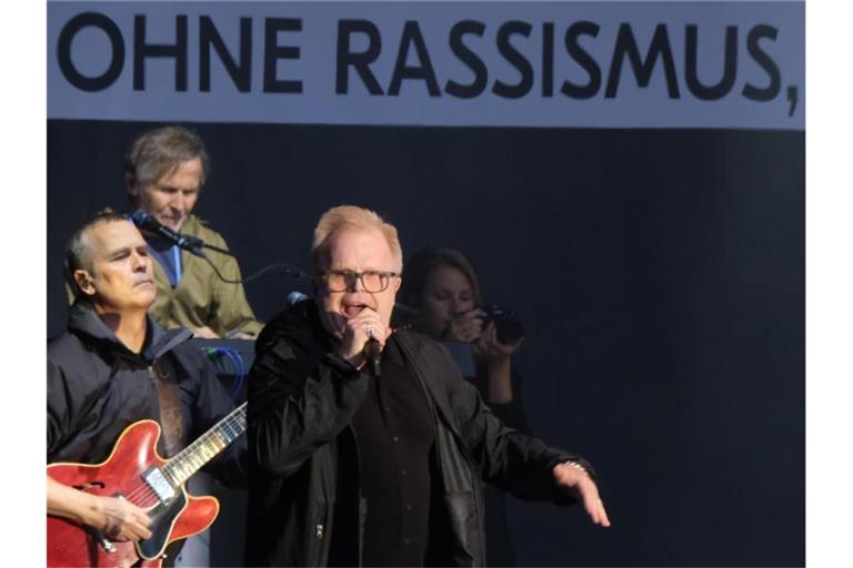 Auch er war mit von der Partie: Herbert Grönemeyer. Foto: Sebastian Willnow