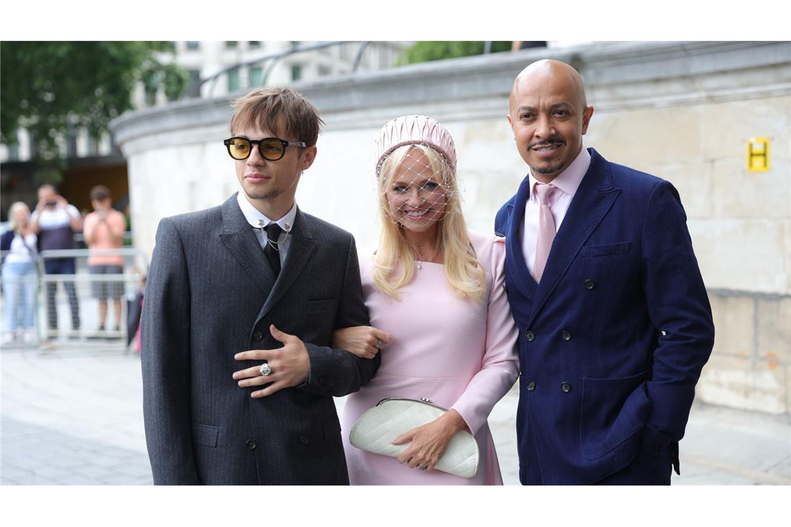 Ex-Spice-Girl Mel B heiratet in der St.-Paul's-Cathedral Auch Ex-Bandkollegin Emma Bunton ist unter den Gästen.
