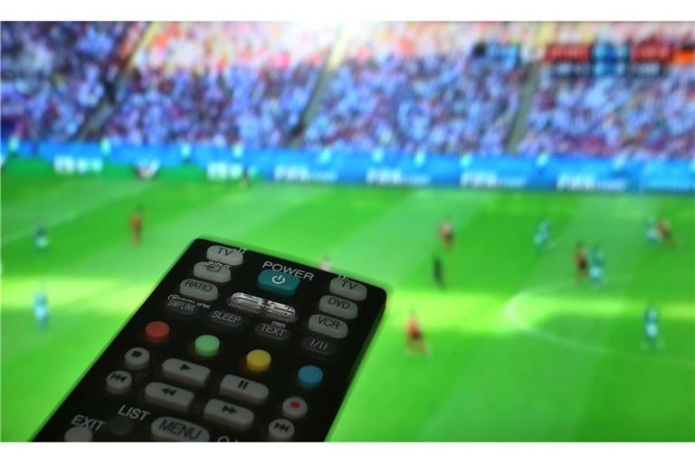 Auch heute werden wieder viele Entscheidungen in den verschiedensten Sportarten live gezeigt und die Zuschauer können mitfiebern.