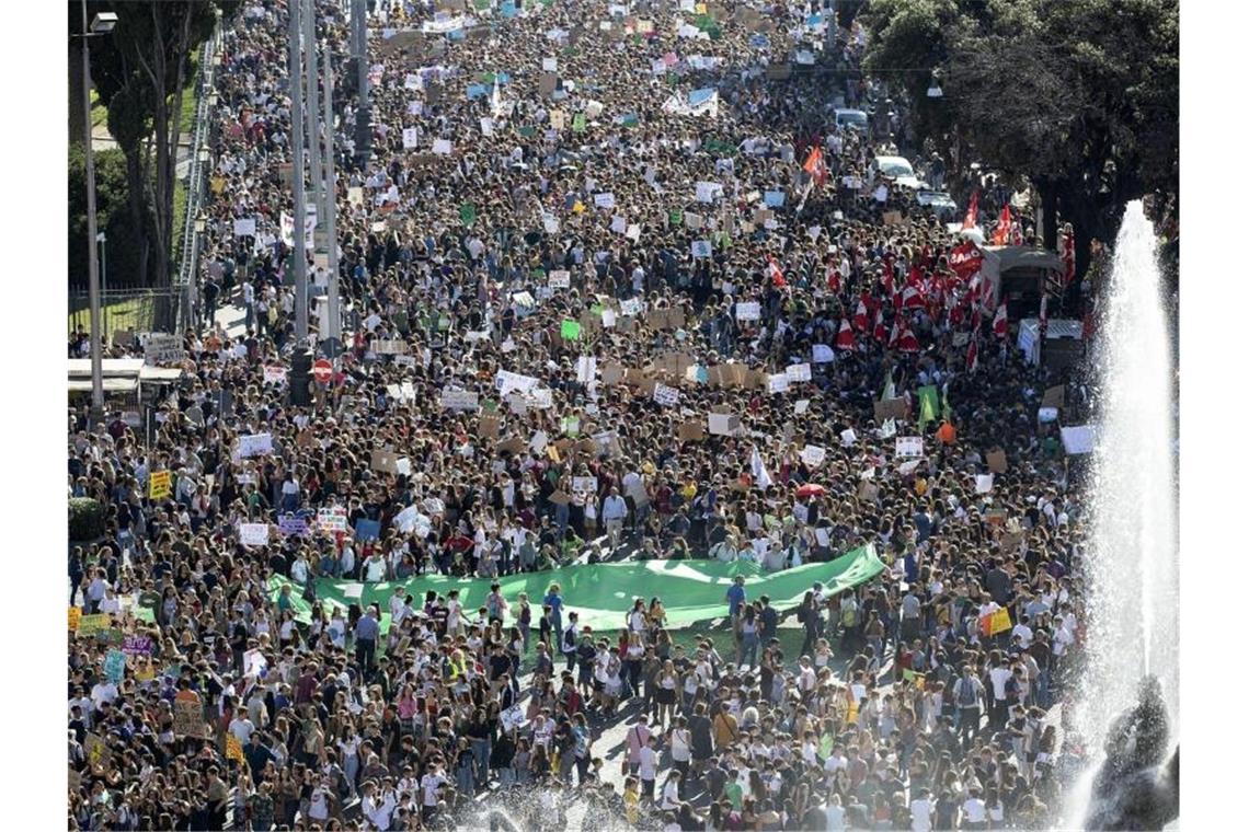 Heiße Pizza statt heiße Erde: Erneut weltweite Klimaproteste