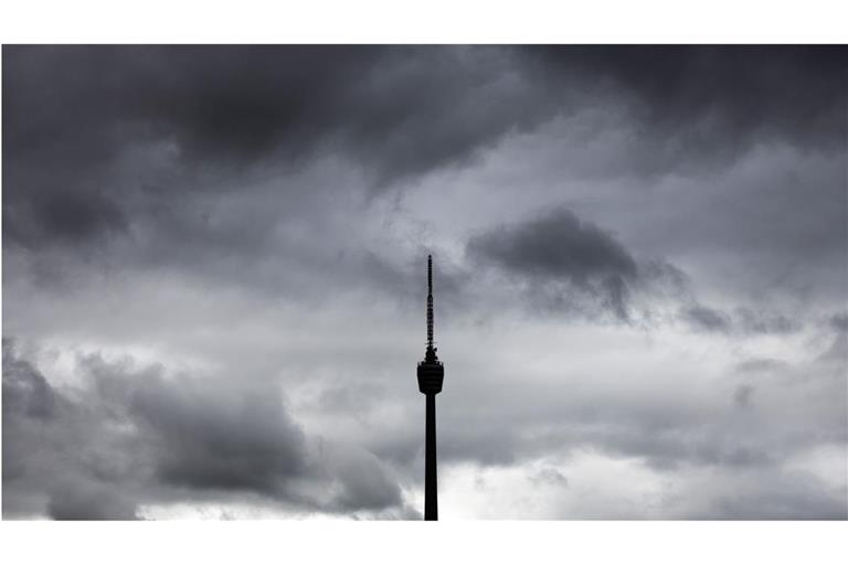 Auch in Stuttgart soll es am Dienstag voraussichtlich gewittern.