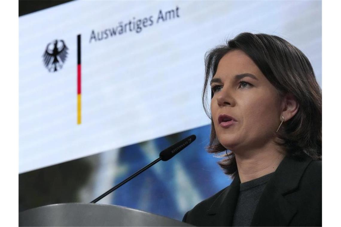 Berlin und Rom: Kooperation bei Migration, Klima und Corona „Auch innerhalb der EU Solidarität und Fairness gelten“: Annalena Baerbock. Foto: Michael Sohn/AP/dpa