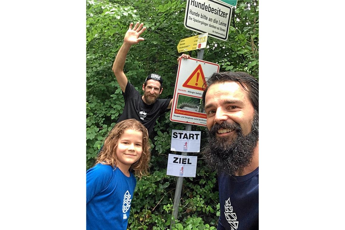 Auch Janek Burr, Andres Enßle und Bastian Burr (von links) haben am BKZ-Solo-Laufcup teilgenommen. Foto: privat