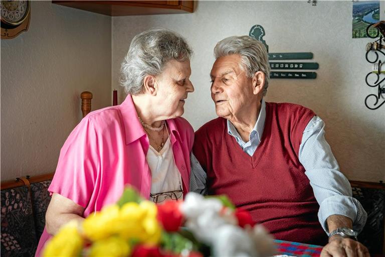 Auch nach 60 Jahren sind Brigitte und Erwin Haag miteinander glücklich. Fotos: Alexander Becher