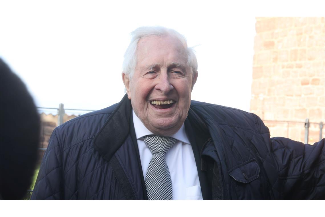 Einziger West-Ost-Regierungschef – Bernhard Vogel gestorben Auch nach seiner Amtszeit blieb er ein aktiver Beobachter der Politik und ein Mittler zwischen West und Ost. (Archivbild)