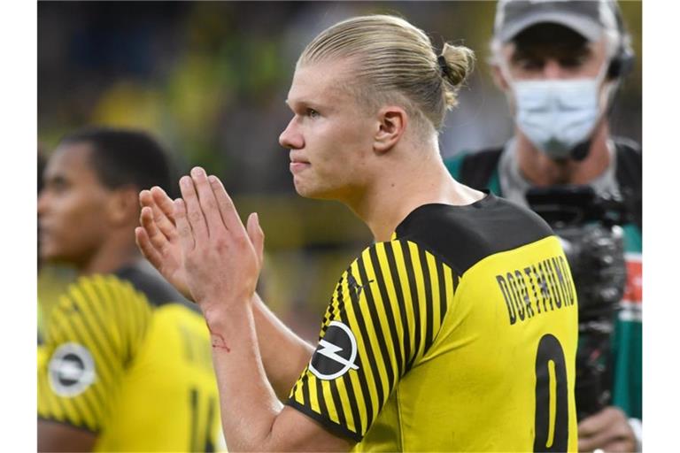 Auch ohne Top-Stürmer Erling Haaland ist der BVB gegen Ingolstadt klarer Favorit. Foto: Bernd Thissen/dpa