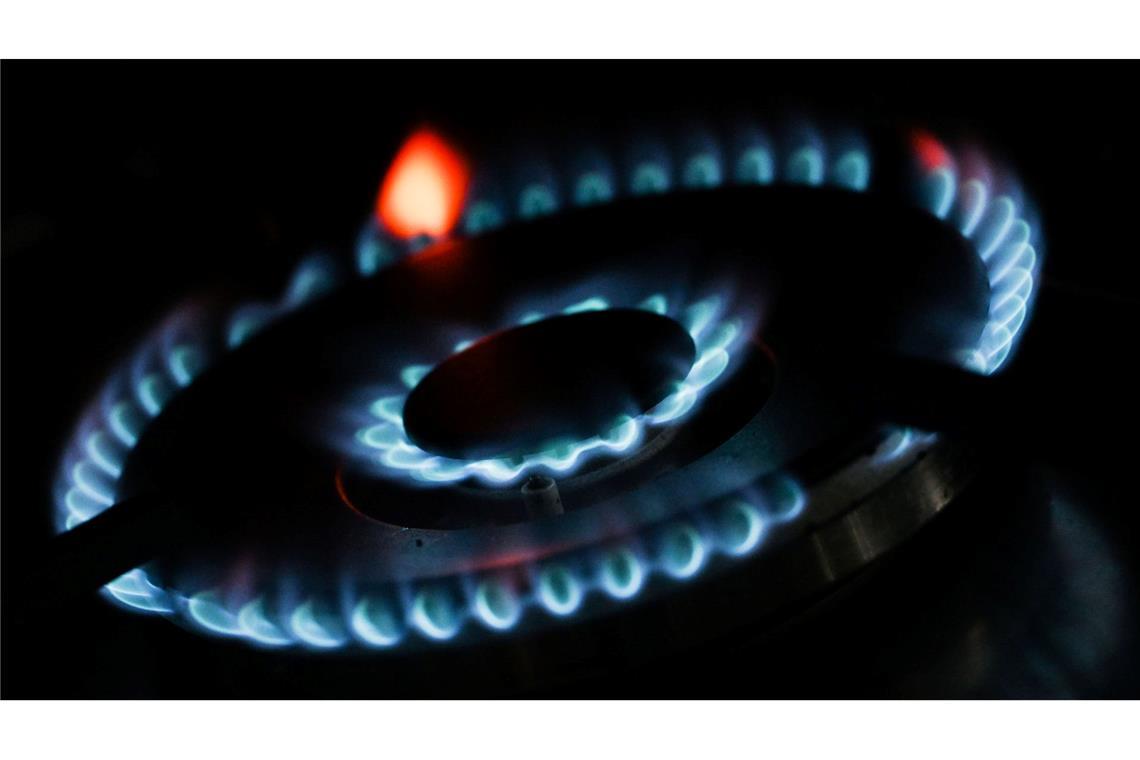 Auch viele Gas-Grundversorger senken zum Jahreswechsel ihre Preise. (Symbolbild)