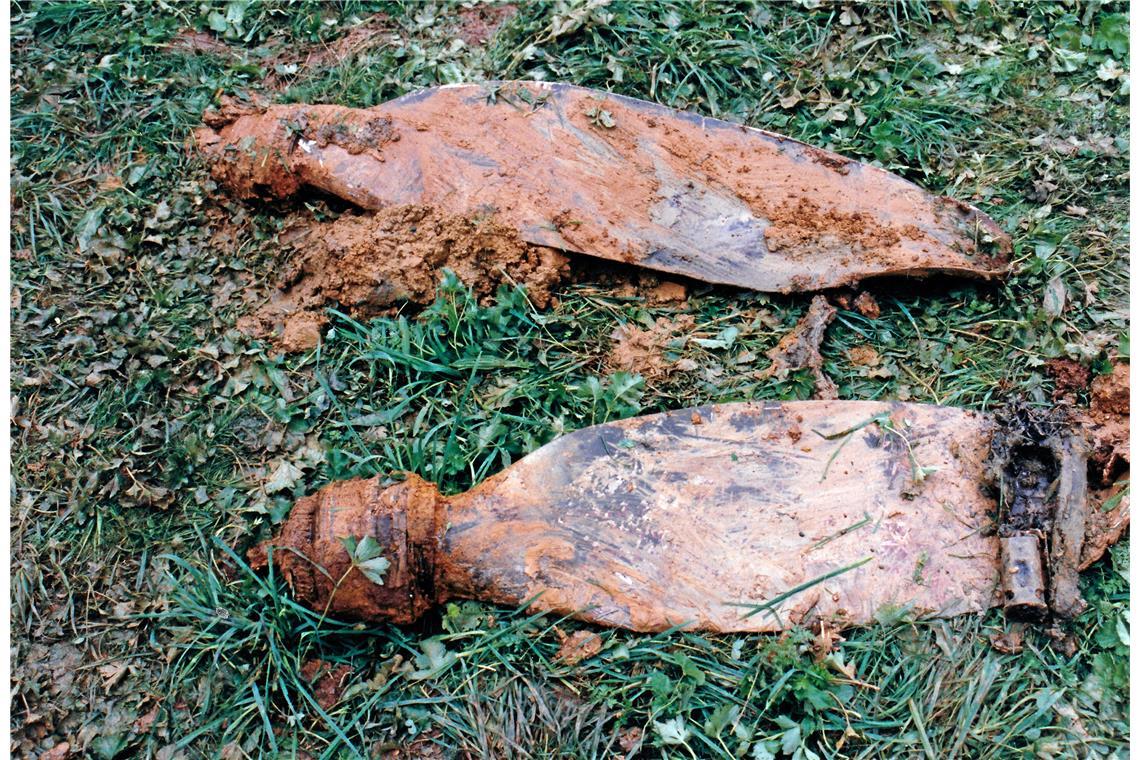Flugzeugabsturz vor 80 Jahren hinterließ Spuren des Grauens Auch zwei Propellerflügel wurden gefunden.