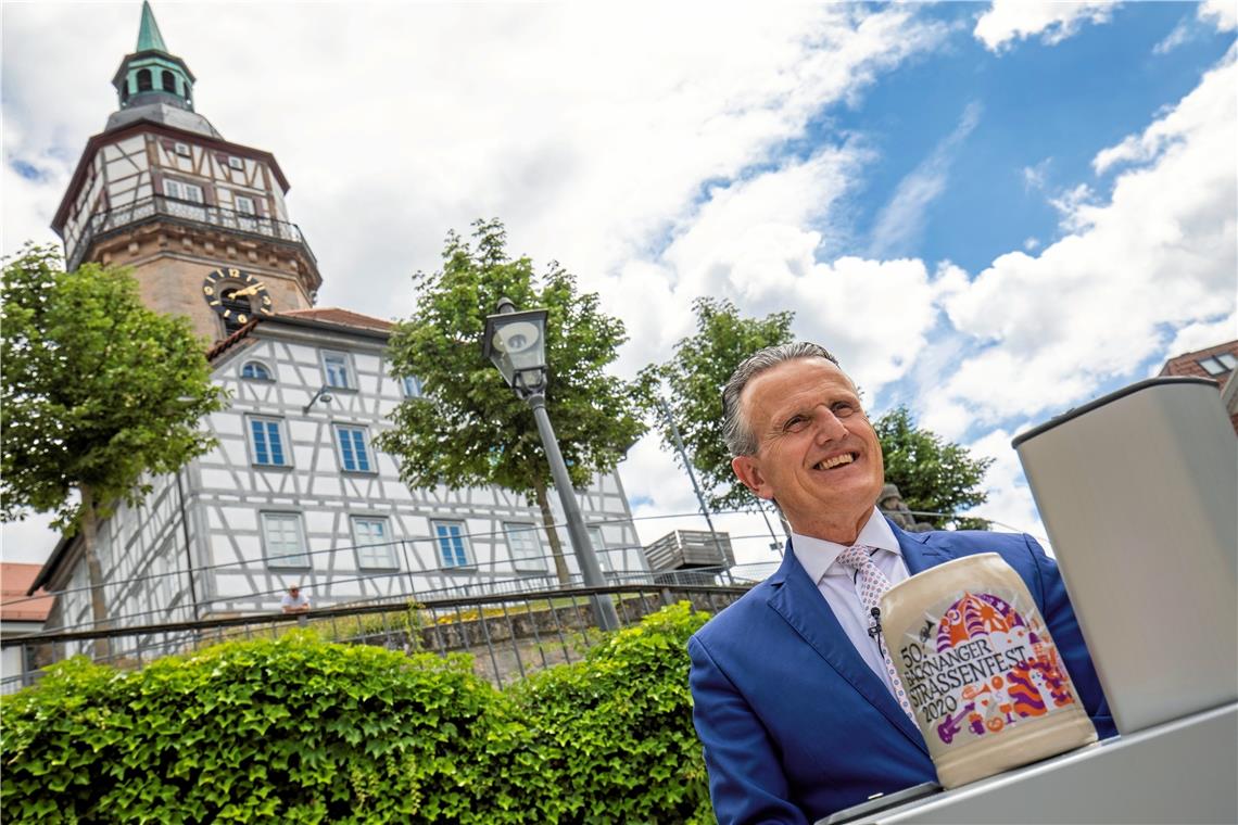Straßenfest-Rede als Videobotschaft Auf das Straßenfest müssen die Backnanger dieses Jahr verzichten, jedoch nicht auf eine launige Rede ihres Oberbürgermeisters.Foto: A. Becher