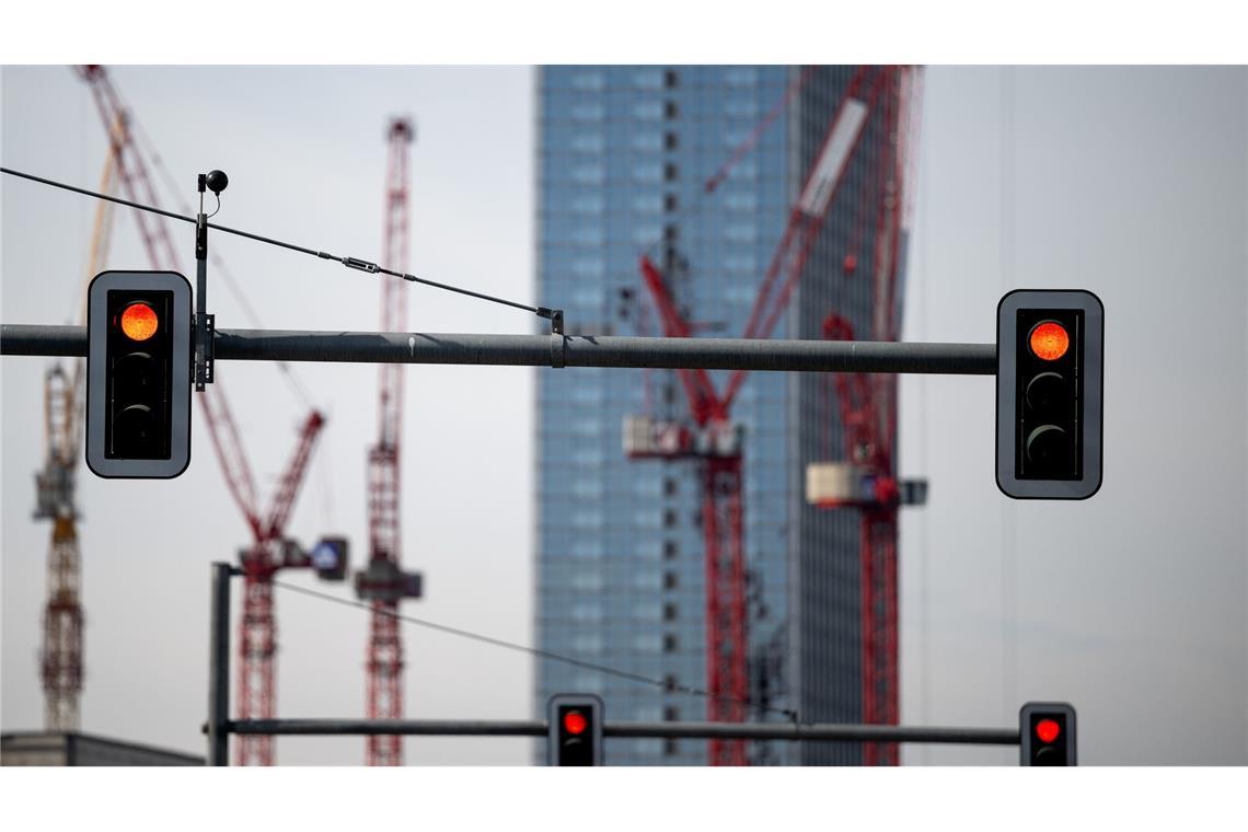 Merz will Aufschwung bei bezahlbarem Wohnen Auf dem Bau sollen die Ampeln bald auf Grün umspringen. (Archivbild)