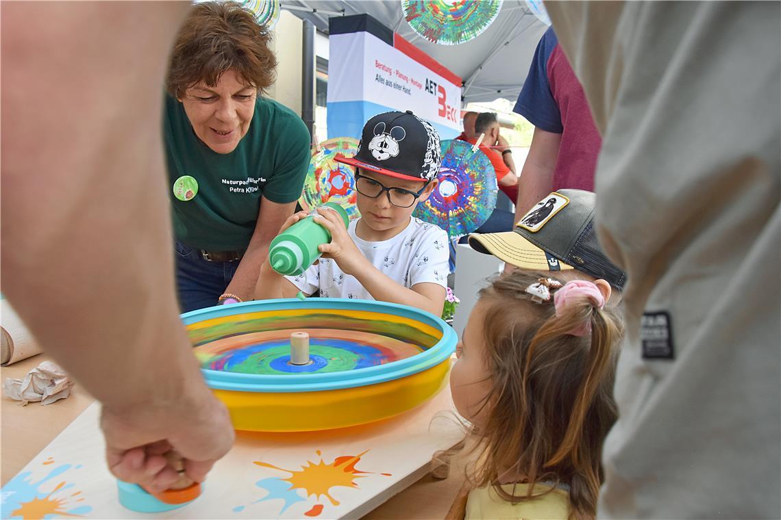 Auf dem Markt für Regionalität und Nacchhaltigkeit konnten sich die Kids künster...