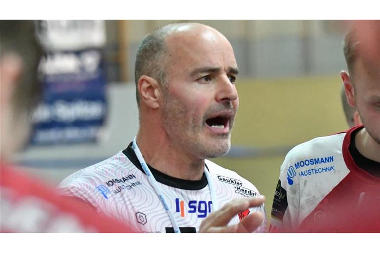 Auf den Oeffinger Trainer Tobias Unfried und sein Team wartet am Sonntag eine anspruchsvolle Aufgabe.