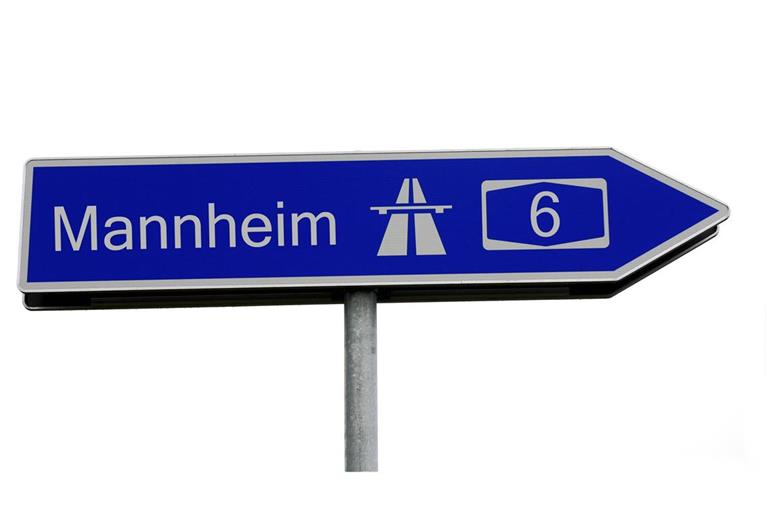 Auf der A6 wird in der Nähe von Mannheim gebaut.
