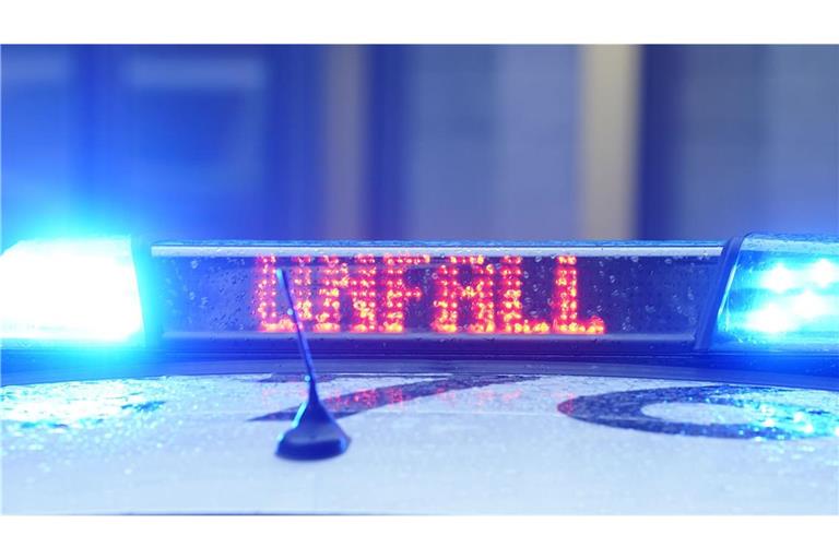 Auf der A81 im Kreis Rottweil kam es nach einem Unfall zu einem kilometerlangen Stau.