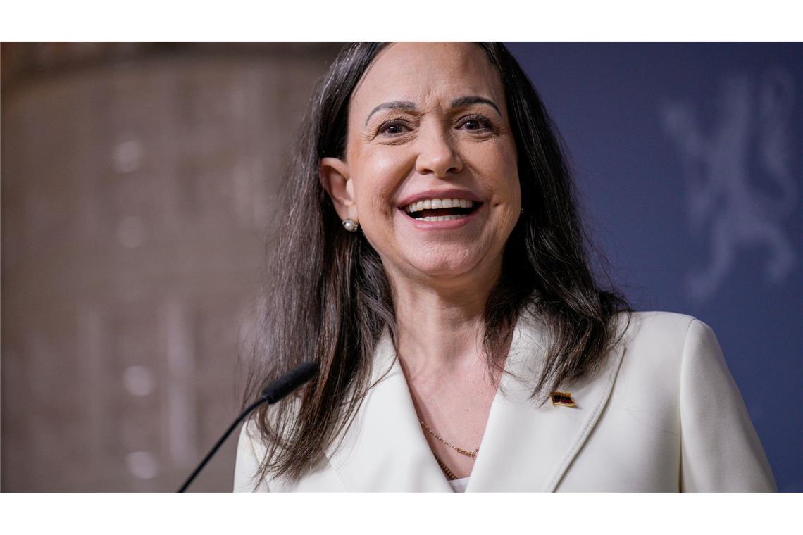 Auf einer Pressekonferenz berichtete sie von einem emotionalen Wiedersehen mit ihren Kindern.