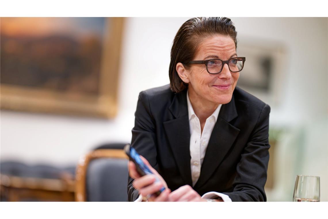 Auf ihr letztes Schlager-Video hin hat sie nach eigener Aussage mehr als 70 Bewerbungen erhalten.