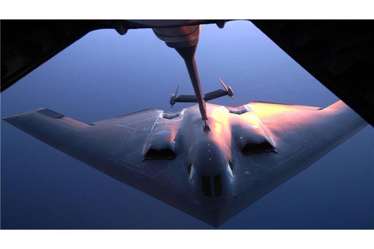 Aufnahme eines Kampfflugzeugs der US Airforce bei einer Übung über Australien (Symbolbild).