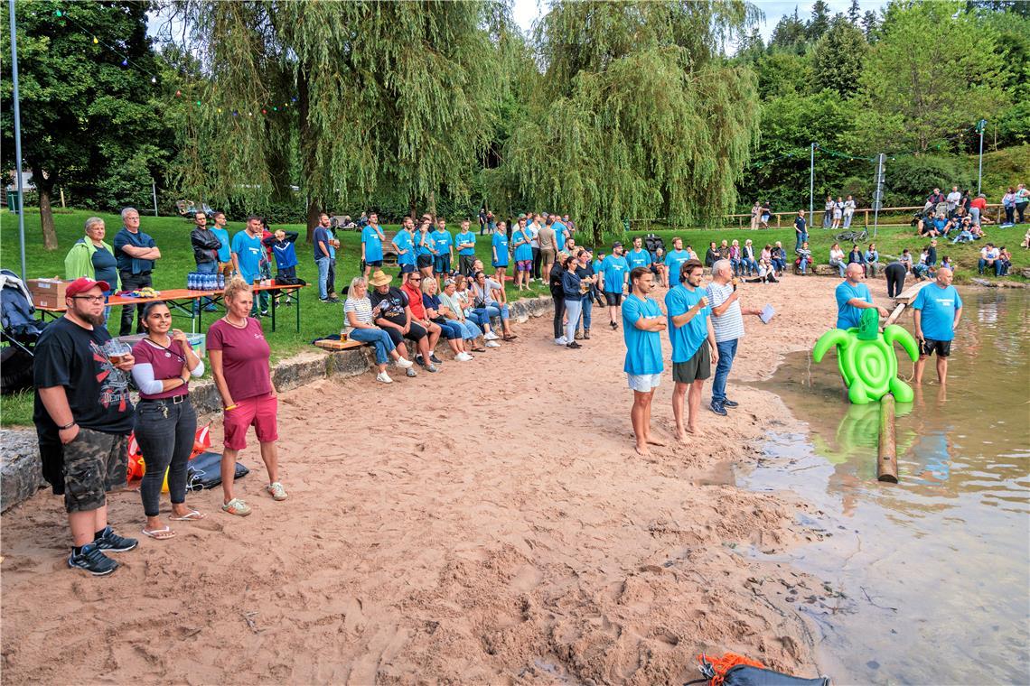Auftakt des Sommernachtsfestes mit dem Waldsee-Triathlon. 