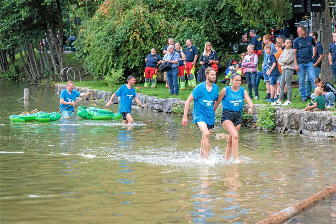 Auftakt des Sommernachtsfestes mit dem Waldsee-Triathlon. 