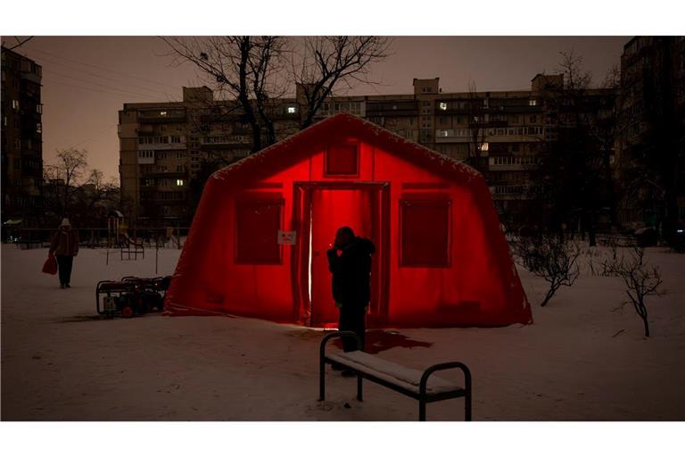 Aufwärmpunkte sind für viele Einwohner Kiews der einzige Zufluchtsort. (Archivbild)