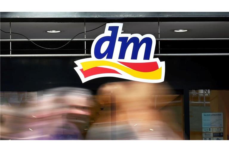 Aus Gründen des Verbraucherschutzes ruft dm ein Handserum zurück. (Archivbild)