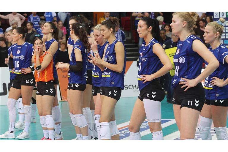 Aus im Play-off-Halbfinale: Die Volleyballerinnen von Allianz MTV Stuttgart sind nach zwei knappen Niederlagen enttäuscht.