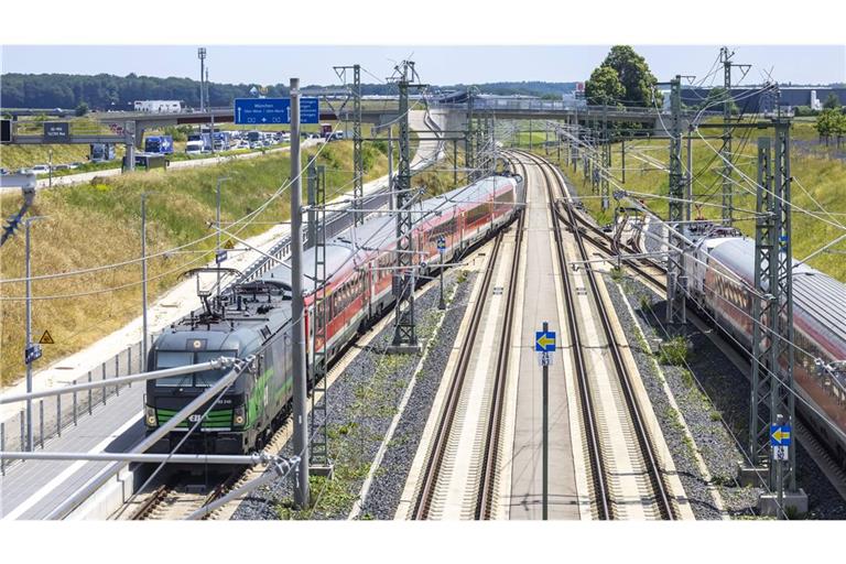 Aus noch unklaren Gründen waren zwei Züge auf demselben Gleis gefahren.