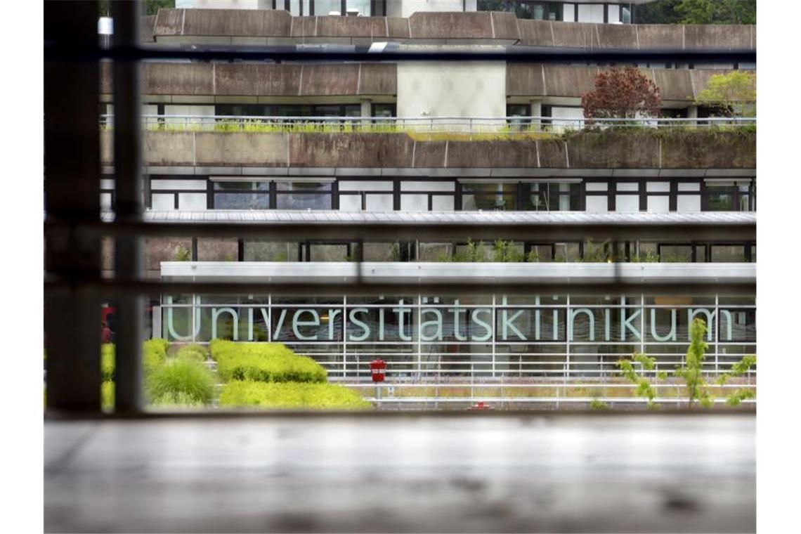 Ausgelöst wurden die Ermittlungen durch eine Strafanzeige des Universitätsklinikums Ulm. Foto: Stefan Puchner/dpa
