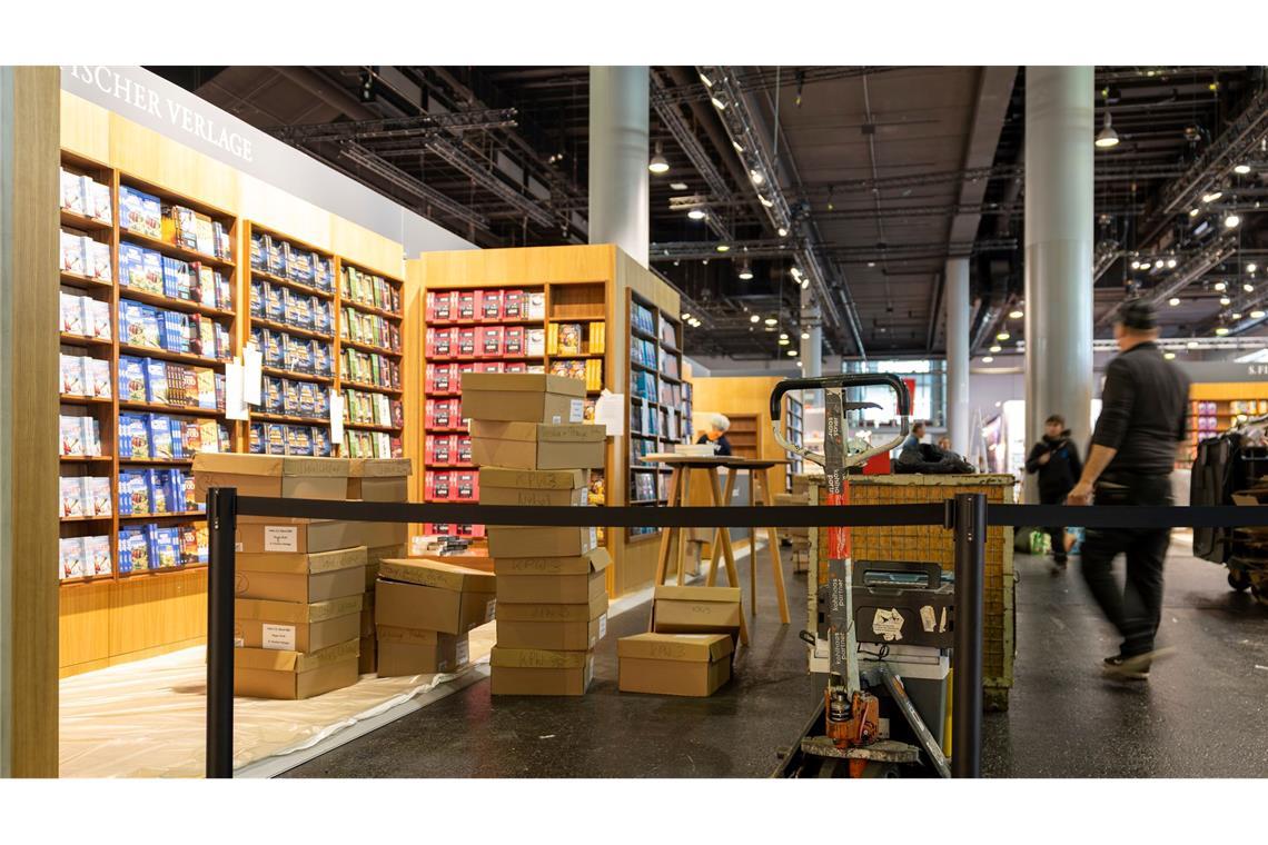 "Bücher sind die Dubai-Schokolade dieses Herbstes" Ausgerechnet zum Start der Frankfurter Buchmesse sind haben die Verlage Probleme, erfolgreiche Bücher nachzudrucken.