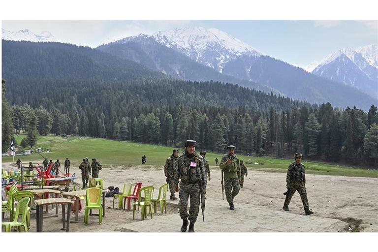 Auslöser für die aktuelle Krise in der Himalaya-Region Kaschmir ist ein Angriff mit 26 Toten.