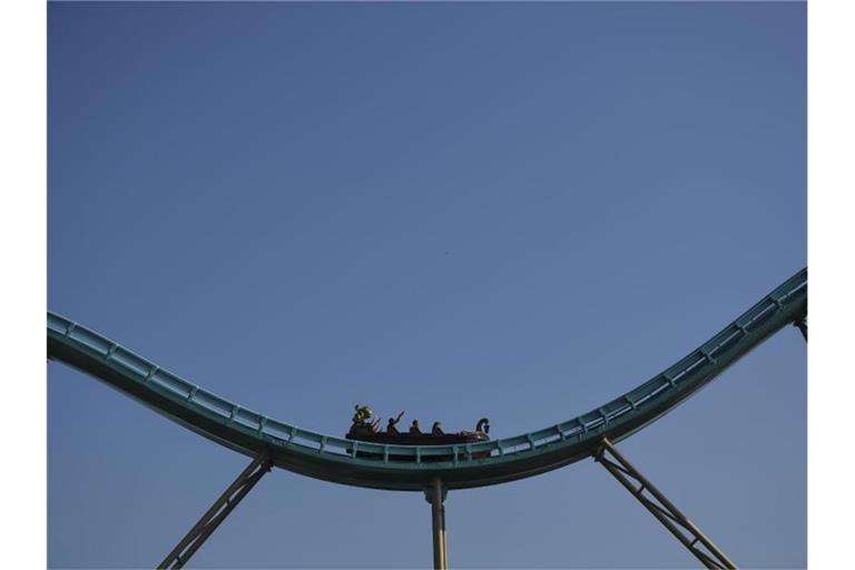 Außenaufnahme des Fahrgeschäfts "Atlantica" im Europa-Park. Foto: Patrick Seeger/dpa/Archivbild