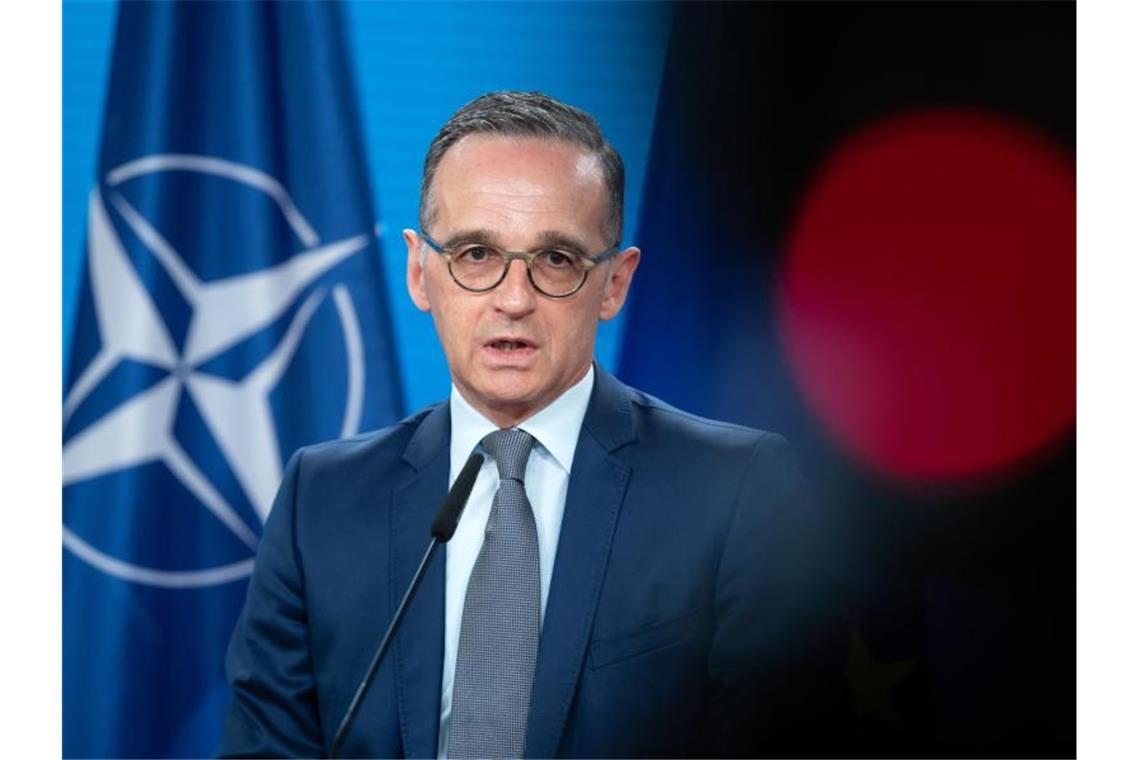 Deutschland unterstützt Pläne für höhere Nato-Budgets Außenminister Heiko Maas äußert sich vor der Sitzung des Nordatlantikrates im Auswärtigen Amt. Foto: Bernd von Jutrczenka/dpa Pool/dpa