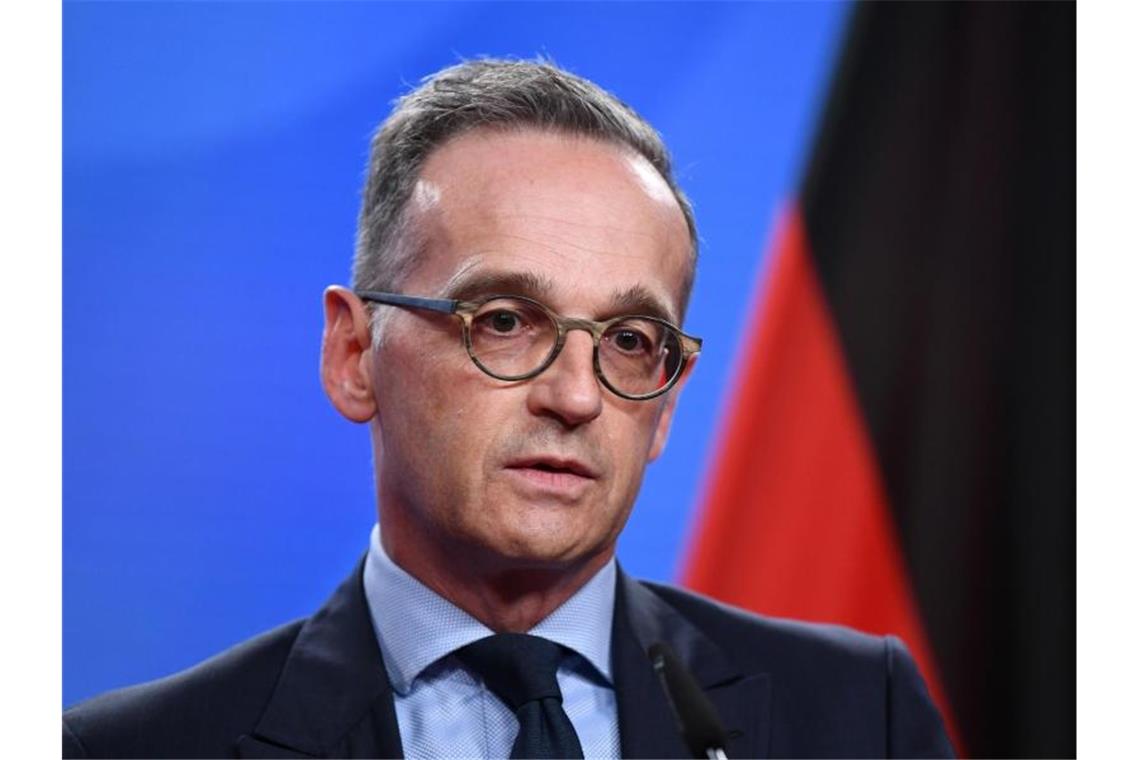 Außenminister Maas hofft auf Kooperation der Taliban Außenminister Heiko Maas bei einer Pressekonferenz zur Situation in Afghanistan. Foto: Annegret Hilse/Reuters-Pool/dpa