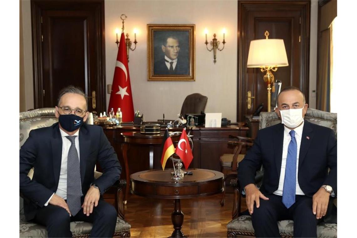 Athen und Ankara streiten weiter - Maas warnt Außenminister Heiko Maas (l) und sein türkischer Amtskollege Mevlüt Cavusoglu in Ankara. Foto: Fatih Aktas/Turkish Foreign Ministry/AP Pool/dpa