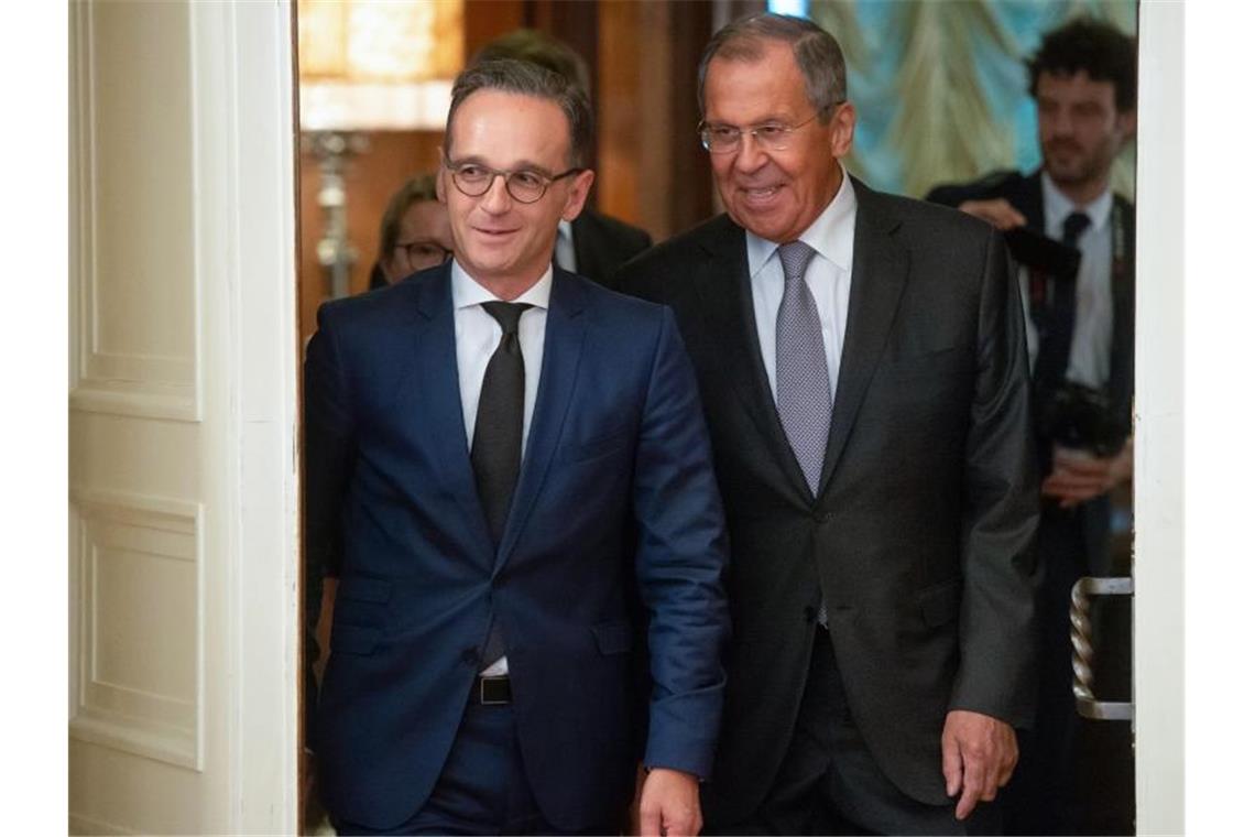 Außenminister Maas liefert sich mit seinem russischen Amtskollegen Lawrow einen Schlagabtausch. Foto: Dmitry Serebryakov/AP