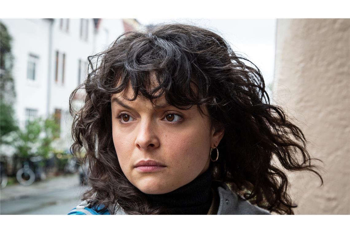 So war „Solange du atmest“, der neue „Tatort“ aus Bremen Außerdem seiner Ex-Freundin Rani Ewers (Via Jikeli), die sich verfolgt fühlt. Oder ist sie es, die dem Ex-Freund nachstellt?