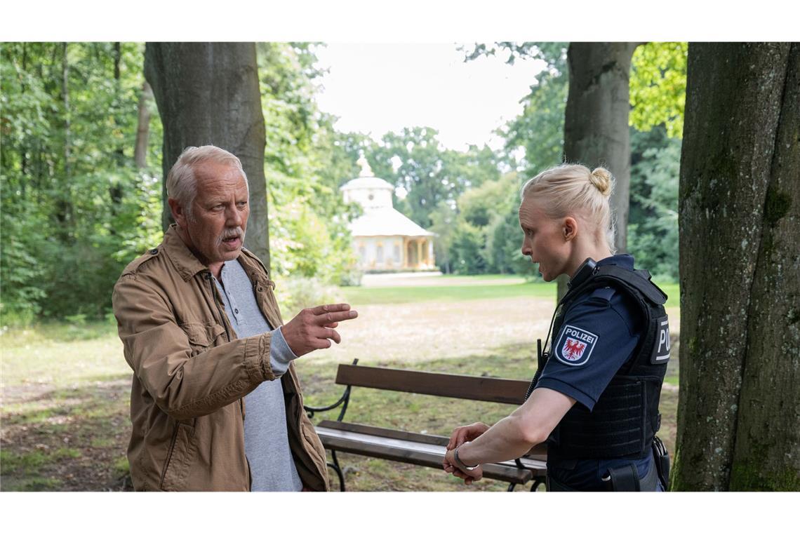 Austausch im Park: Rogov und seine Potsdamer Kollegin Klempke