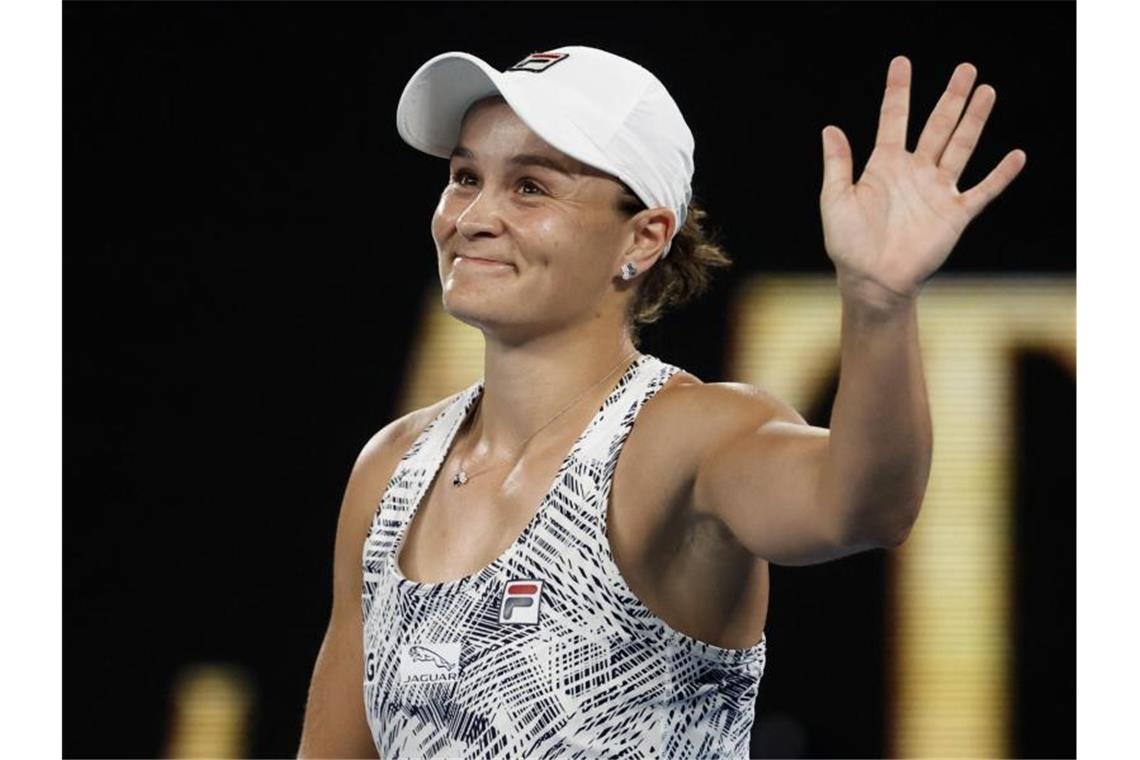 Barty nach Karriereende: „Ich werde Tennis immer lieben“ Australiens Superstar Ashleigh Barty hat ihre Tennis-Karriere mit nur 25 Jahren beendet. Foto: Hamish Blair/AP/dpa
