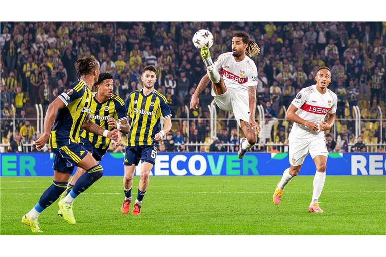 Auswärts setzte es für den VfB (im Bild in Istanbul mit