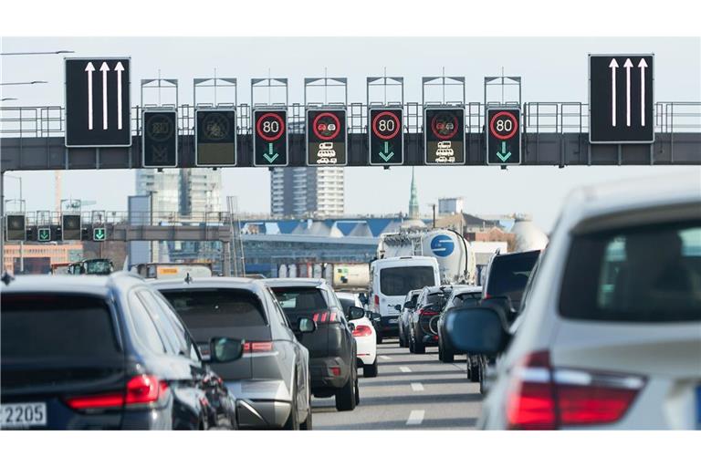 Autobauer bekommen in der EU mehr Zeit, um sich an Klimavorgaben zu halten. (Archivbild)