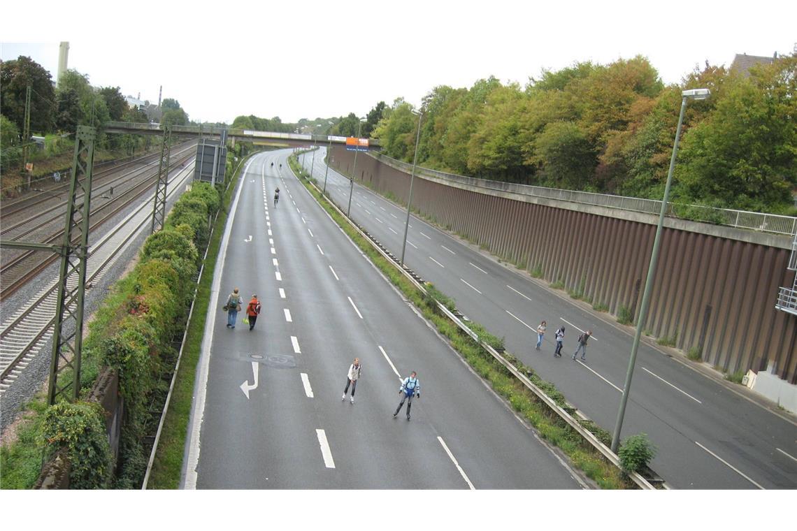 Autofreier Sonntag 2009 auf der Bielefelder Stadtautobahn – aber nicht 2026 am Brenner.