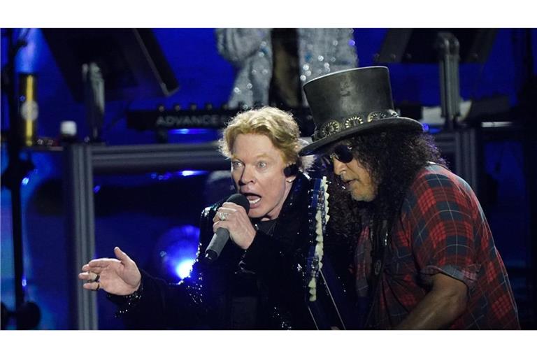 Axl Rose: nach dem Tour-Abschluss in Wacken (rechts Guns N’Roses-Gitarrist Slash) geht es nach Stuttgart.