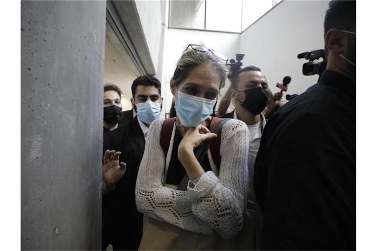 Aya Biran-Nirko, die Tante väterlicherseits des sechsjährigen Eitan Biran, nach einer Anhörung in Tel Aviv. Foto: Sebastian Scheiner/AP/dpa