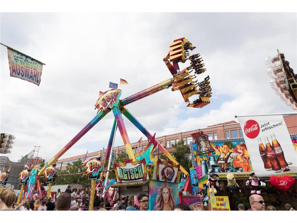 Backnang - Innenstadt  48. Backnanger Straßenfest  Samstag     - Foto: Jörg Fied...