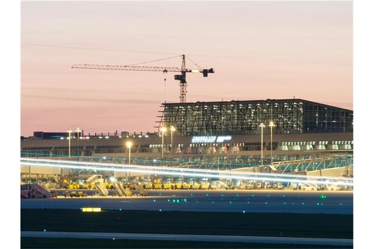Baden-Württemberg stellt den Flugverkehr komplett ein. Foto: picture alliance / dpa